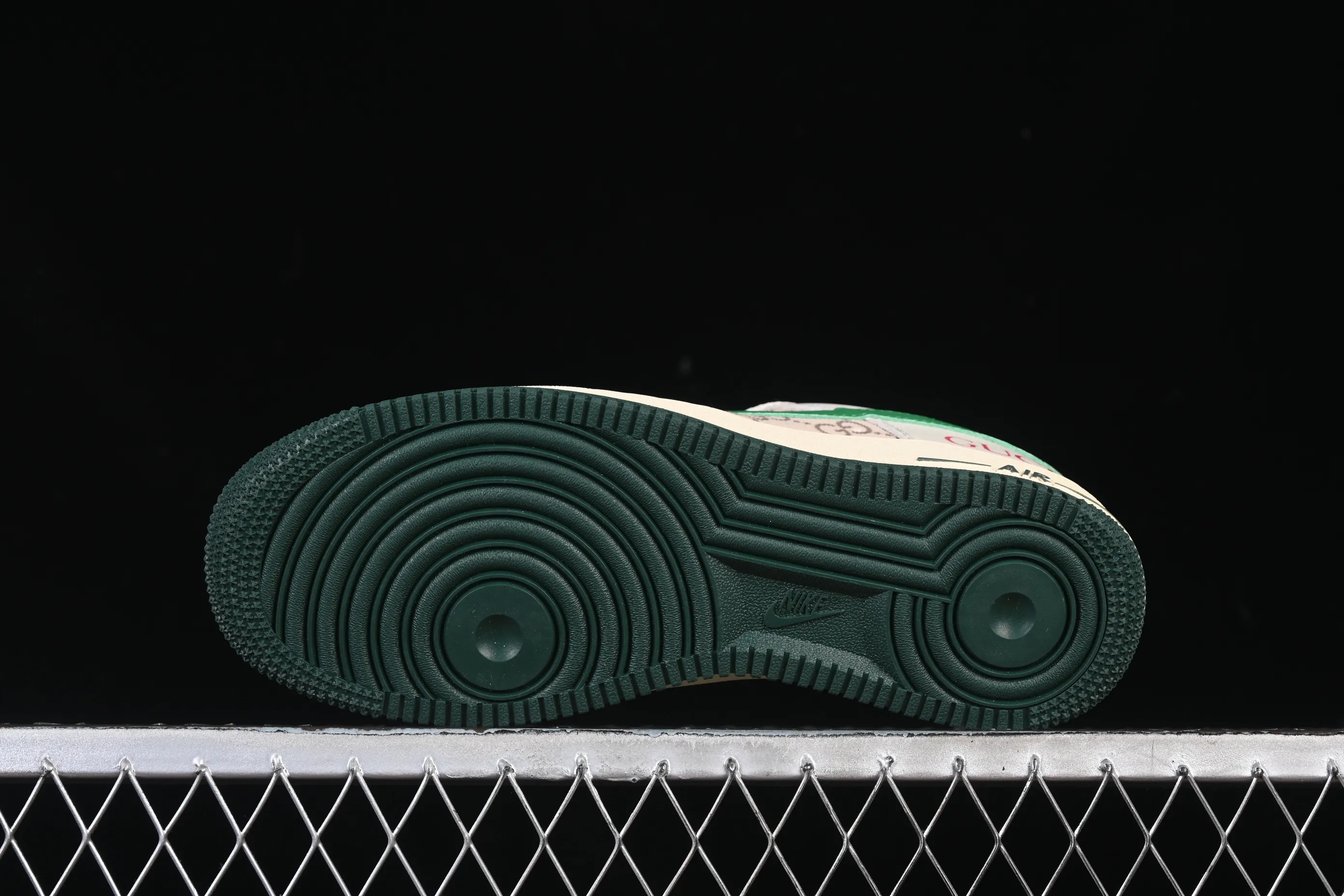 All categories Nk Air Force 1 Air Force series Nk Air Force 1 Low Air Force low-top Nike Air Force 1'07 Low Gucci joint gray-green hook Air Force 1 low-top casual sneakers AH8462-003
